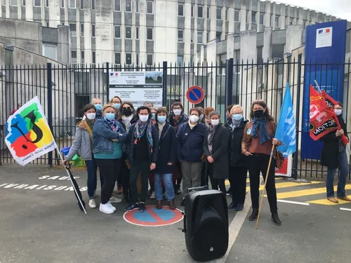 Laval. Des infirmières scolaires ont protesté contre la suppression...
